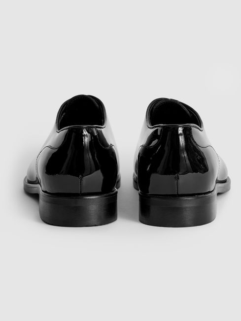 Bay Patent Leather Whole Cut Shoes
