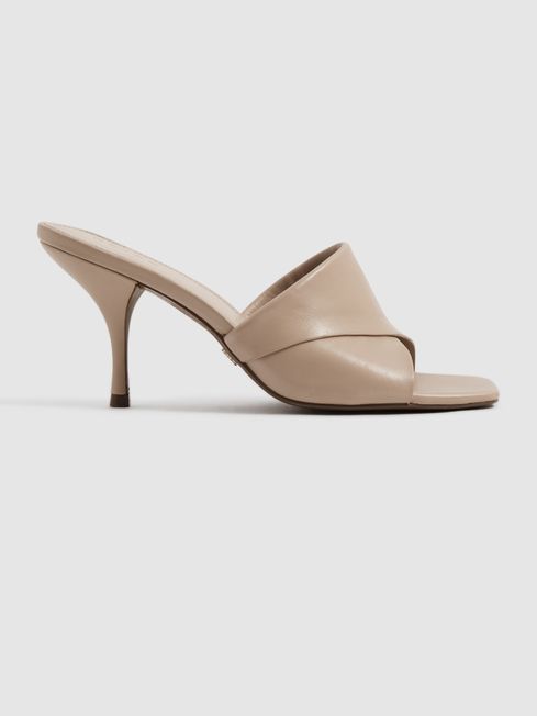 Beaumont Folded Mules