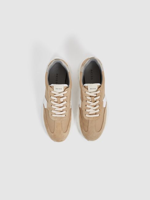 Evo Lite Running Trainers
