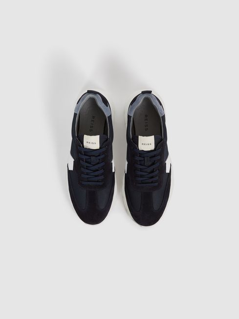 Evo Lite Running Trainers