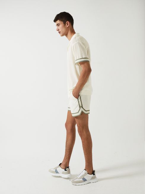Baller - Che Contrast Stripe Elasticated Waist Swim Shorts