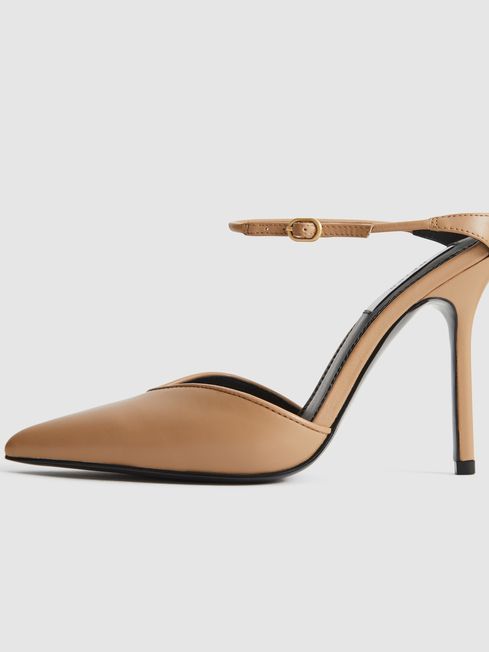 Banbury Court Shoes