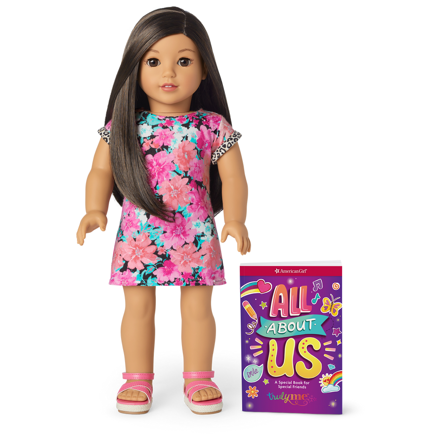 Truly Me&trade; 18-inch Doll #124 + Show Your Sweet Side Accessories