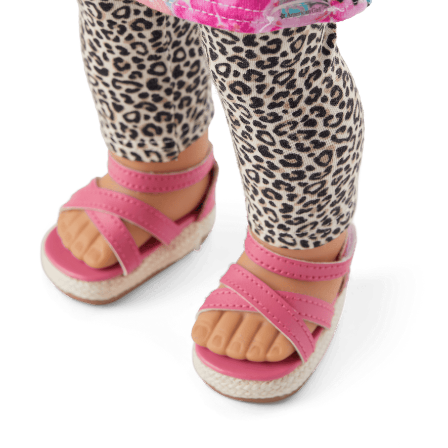 Truly Me&trade; 18-inch Doll #124 + Show Your Sweet Side Accessories