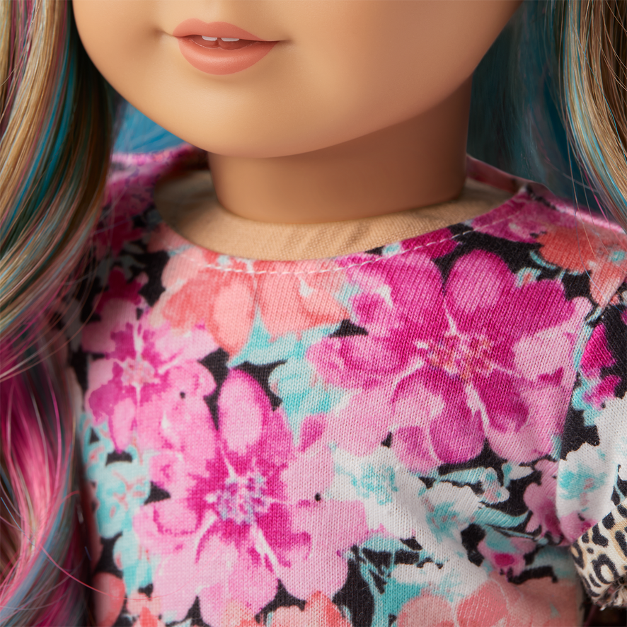 Truly Me&trade; 18-inch Doll #101 + Show Your Sweet Side Accessories