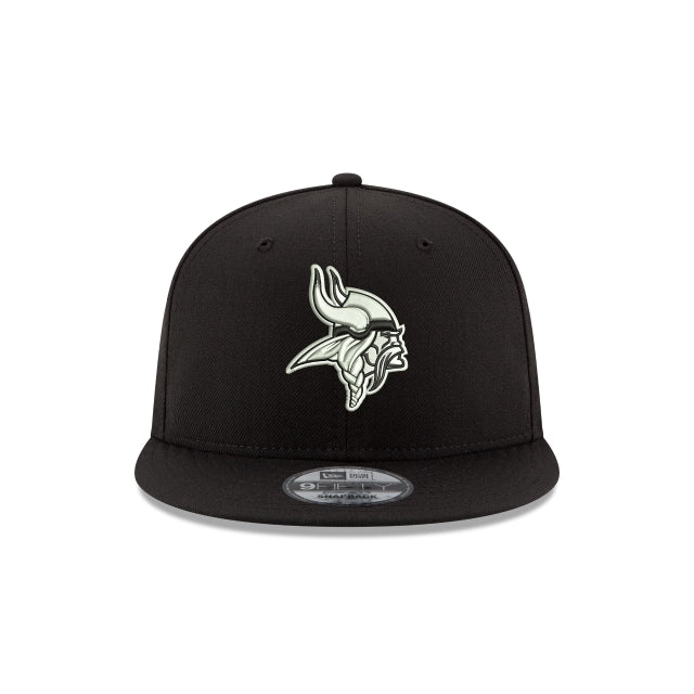Minnesota Vikings Black and White 9FIFTY Snapback