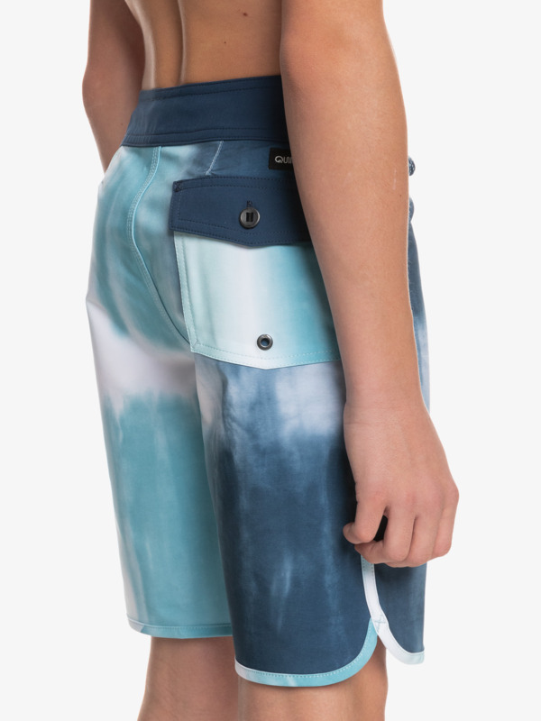 Boy's 8-16 SurfSilk Scallop 17" Boardshorts