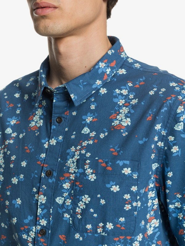 Tripping Daisy Short Sleeve Shirt