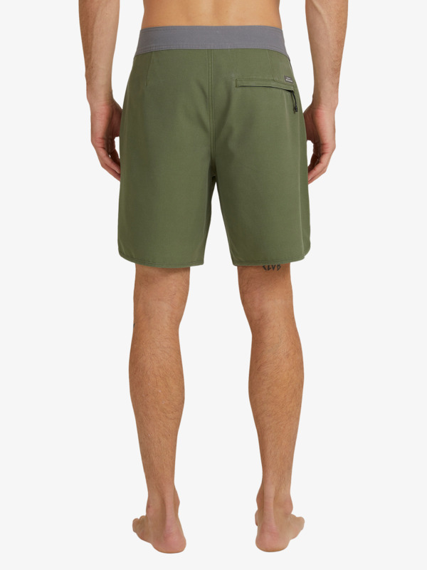 Guide 18" Hybrid Shorts