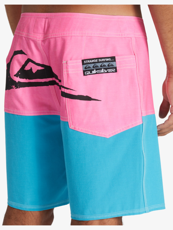 Quiksilver x Stranger Things Butt Logo 1986 17" Boardshorts