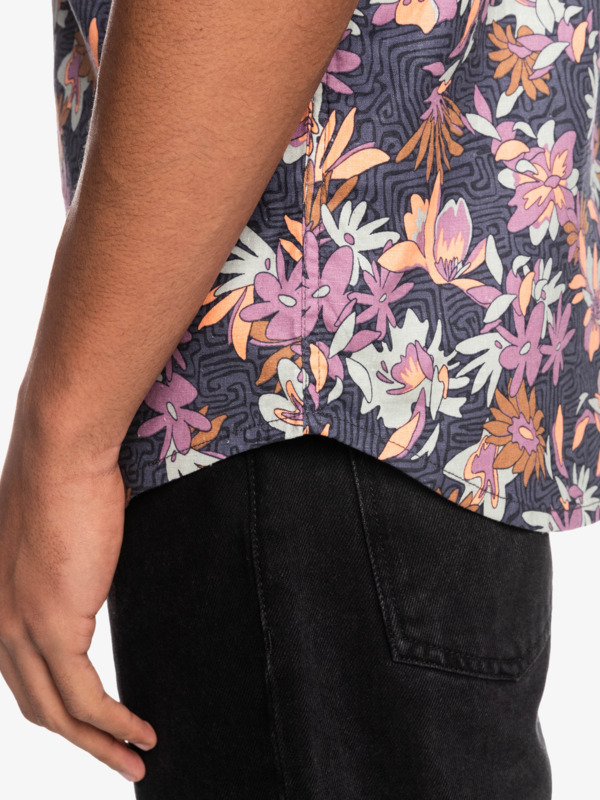 Sunday Stroll Stretch Short Sleeve Shirt