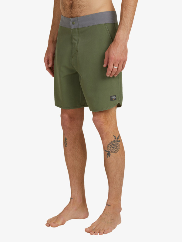 Guide 18" Hybrid Shorts