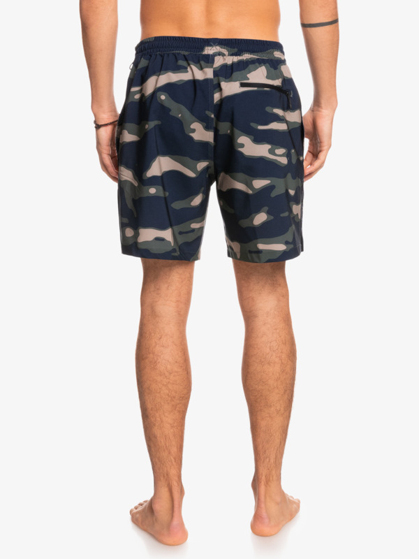 Omni Stretch 17" Volleys