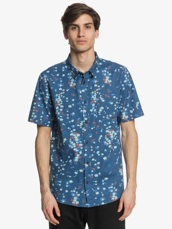 Tripping Daisy Short Sleeve Shirt