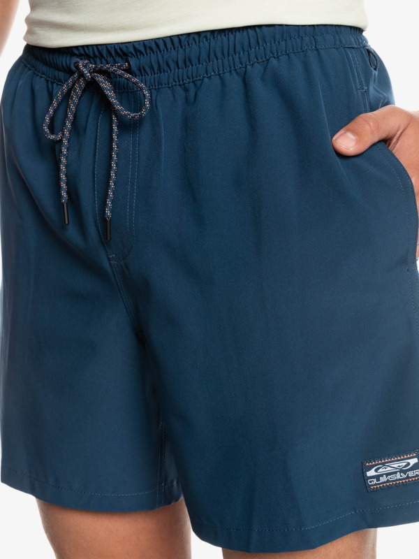 Omni Training 17" Hybrid Shorts
