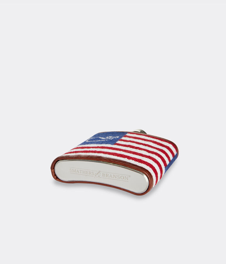 vineyard vines x Smathers & Branson Flag Whale Needlepoint Flask