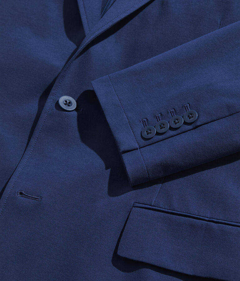 Lightweight On-The-Go Blazer