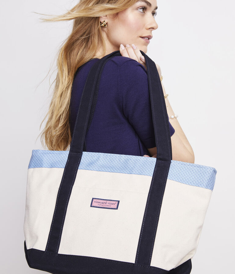 Vineyard Whale Classic Tote