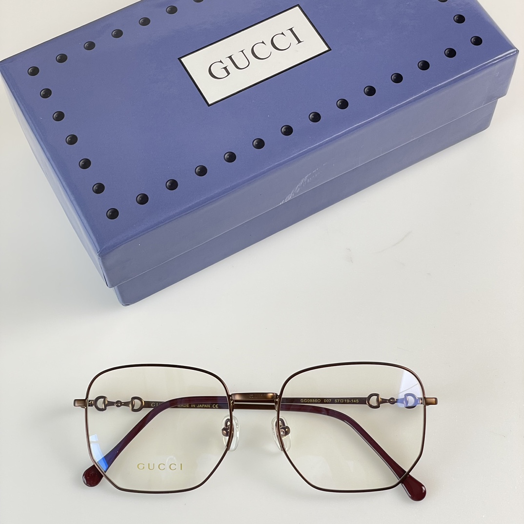 Gucci GG0886O