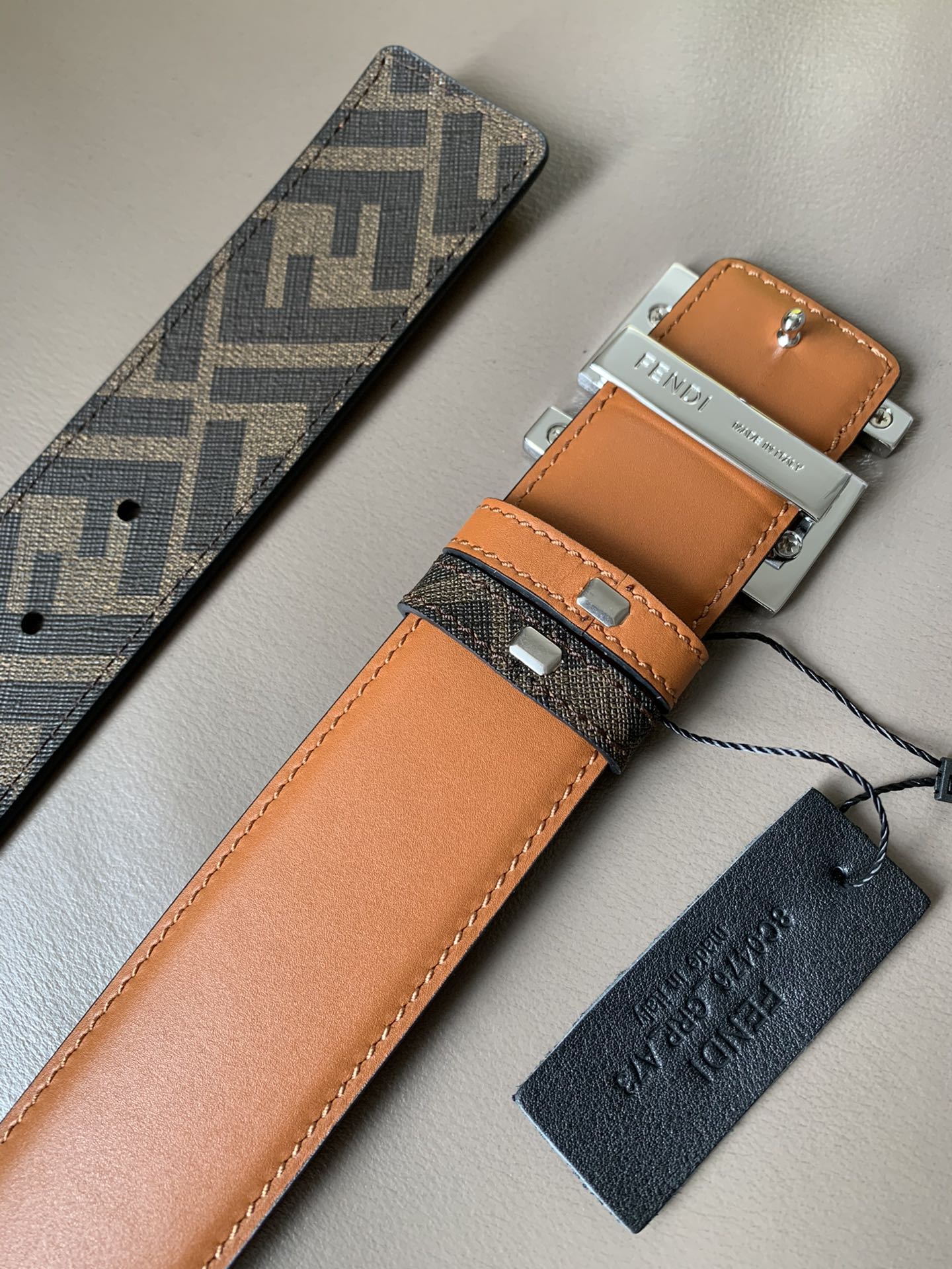 FENDI men's casual reversible belt