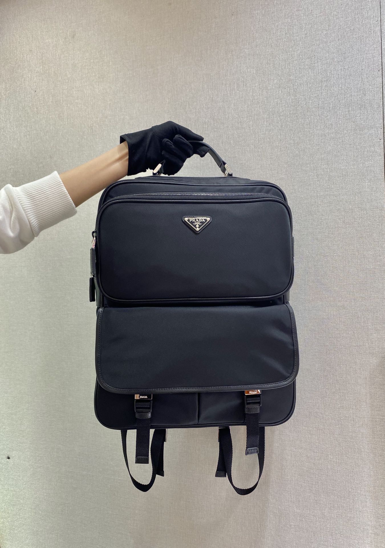𝐏𝐑𝐀𝐃𝐀 New Shoulder Bag 2VZ049