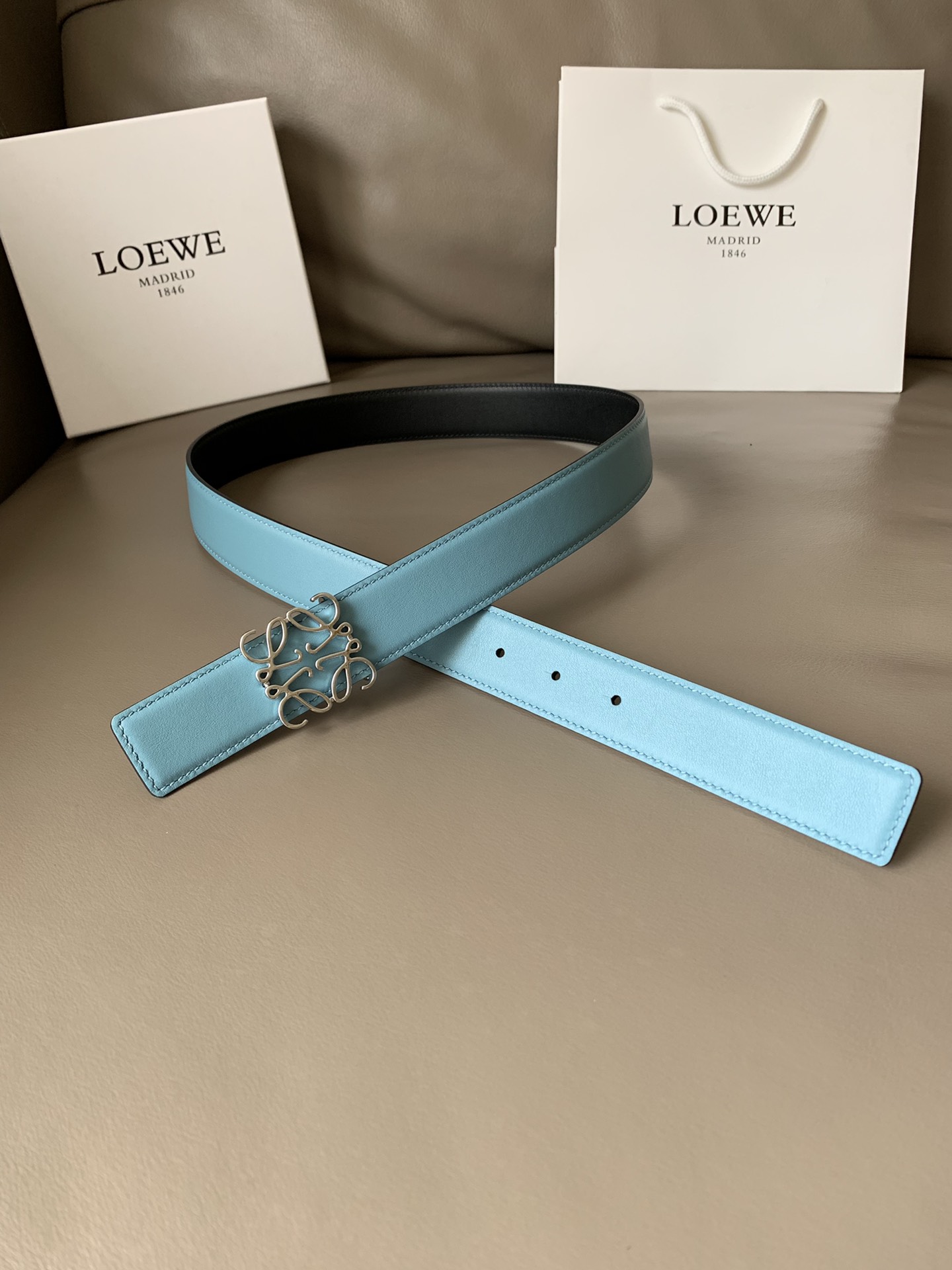 LOEVE reversible belt