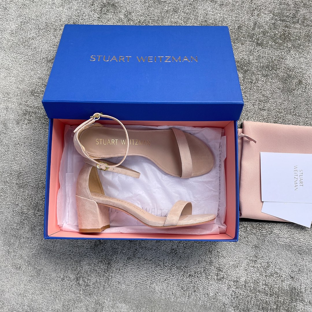 Stuar*t weitzma*n sandals