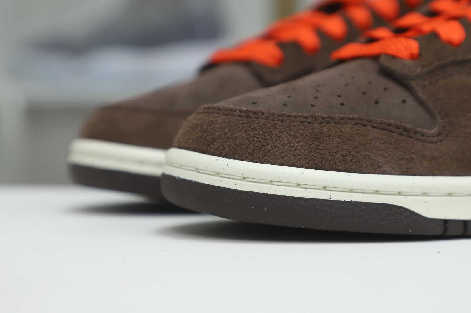 Nike Dunk Low Baroque Brown