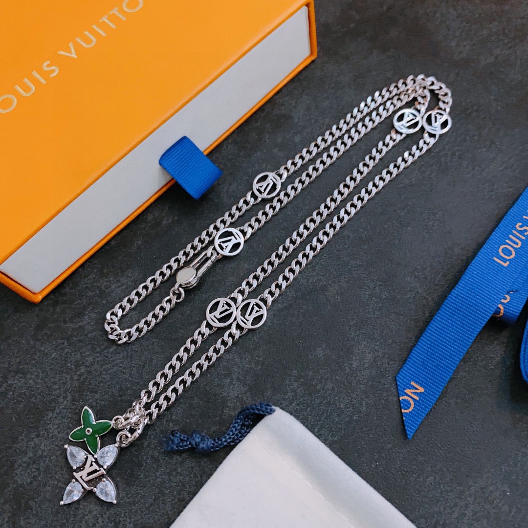 Louis Vuitton vintage silver necklace, couple's version, length 60 cm, changeable chain