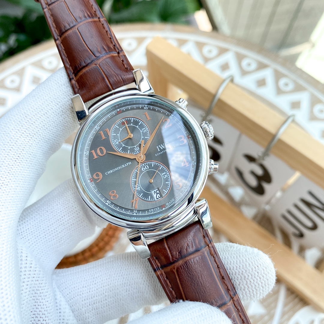 IWC- Fine men's watches Fully automatic mechanical movement, top 316 steel case and strap