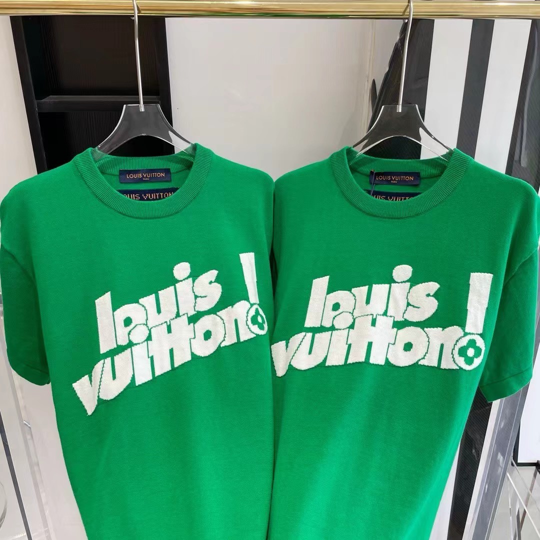 Louis Vuitton 2024 classic embroidered pockets with trendy t-shirts