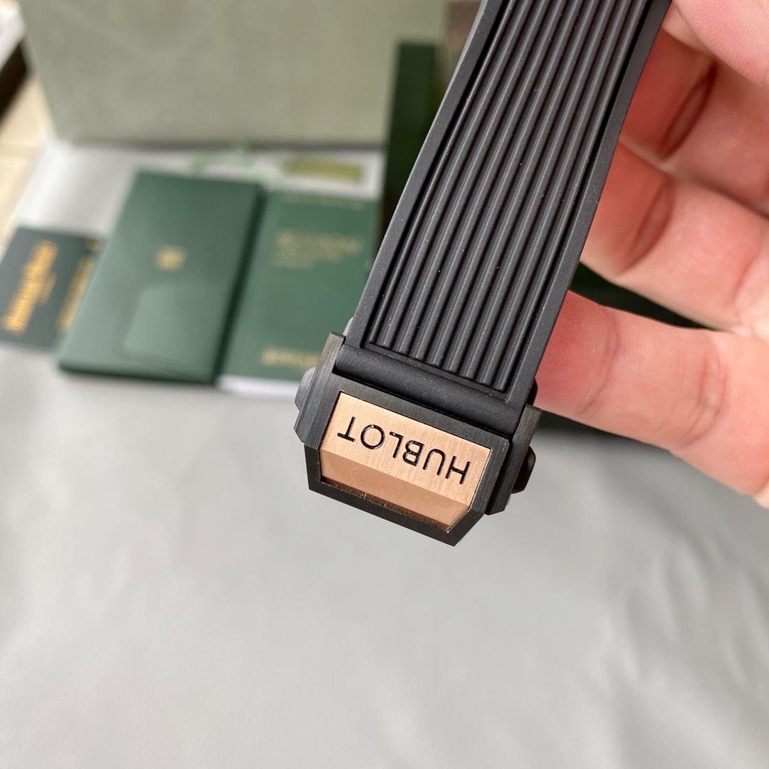 Hublot-BigBang Big Bang Element Material Chronograph