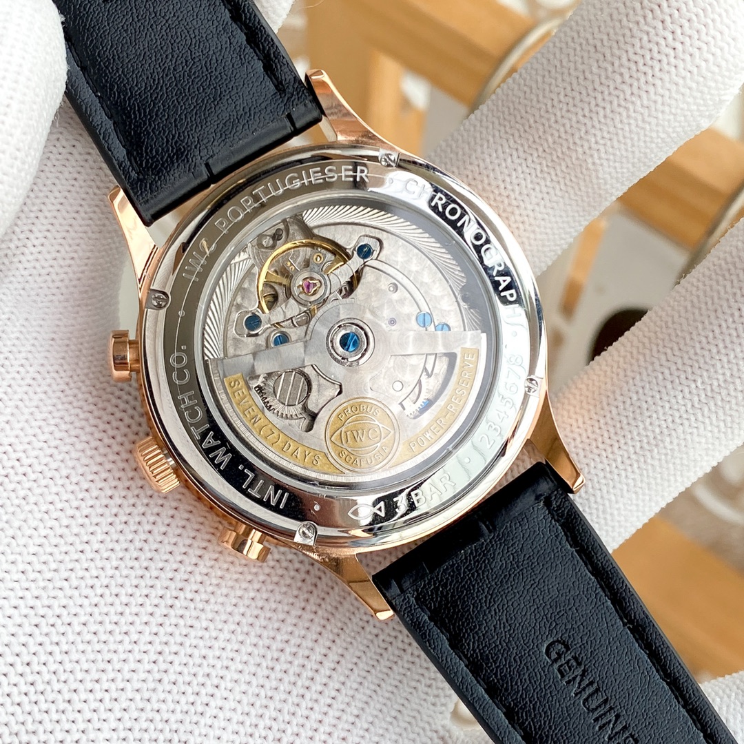 IWC- Fine men's watches Fully automatic mechanical movement, top 316 steel case and strap