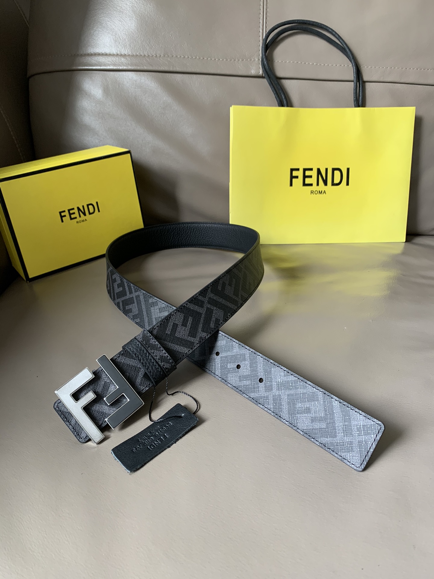FENDI men's casual reversible belt