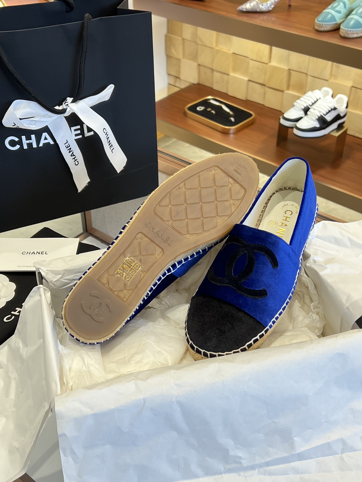 CHANEL fisherman shoes Chanel classic version of the original injection of rubber translucent rubber original color hemp sole
