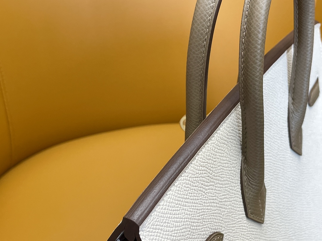 Birkin 25 outer seam epsom gold buckle