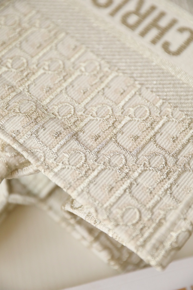 DIOR TOTE gold embroidery