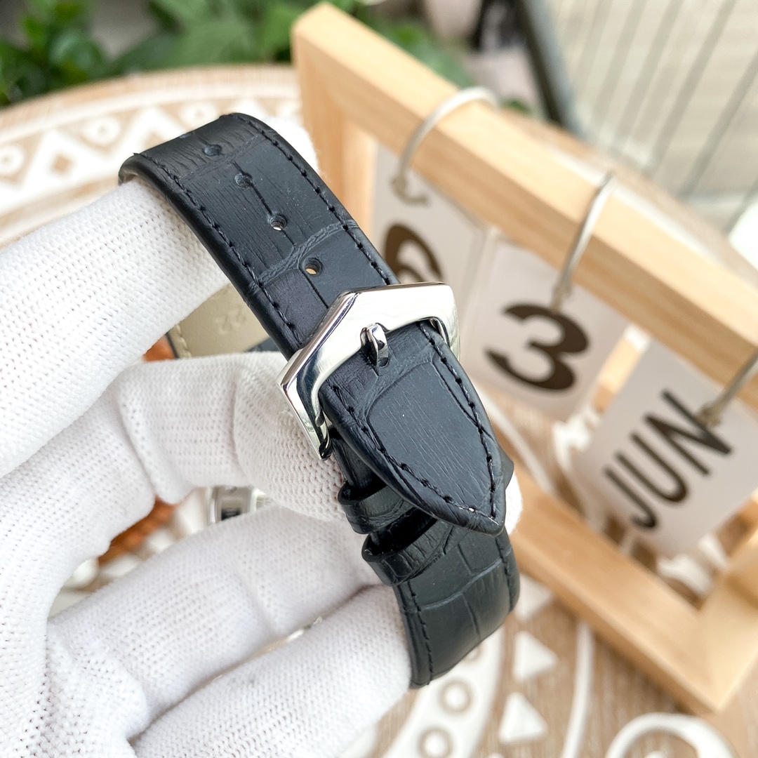 IWC- Fine men's watches Fully automatic mechanical movement, top 316 steel case and strap