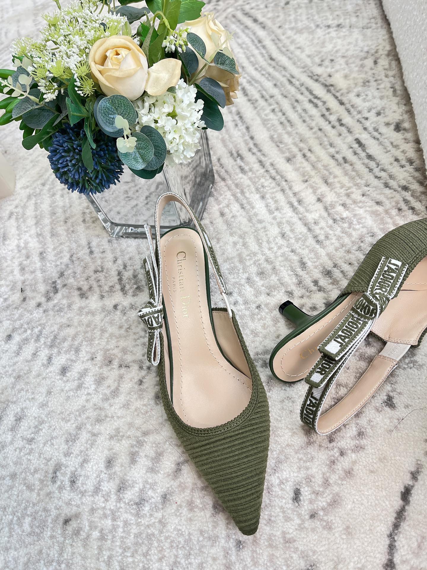 𝐉'𝐀𝐝𝐢𝐨𝐫 ｜𝟐𝟎𝟐𝟐 𝟑𝐒𝐒/𝐧𝐞𝐰 Classic open heeled high heels