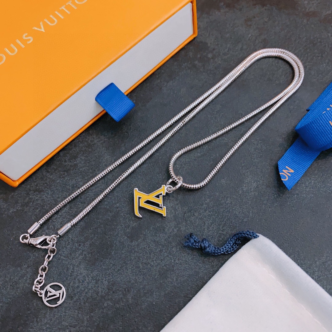 Louis Vuitton vintage silver bracelet, couple's version, length 60 cm, changeable