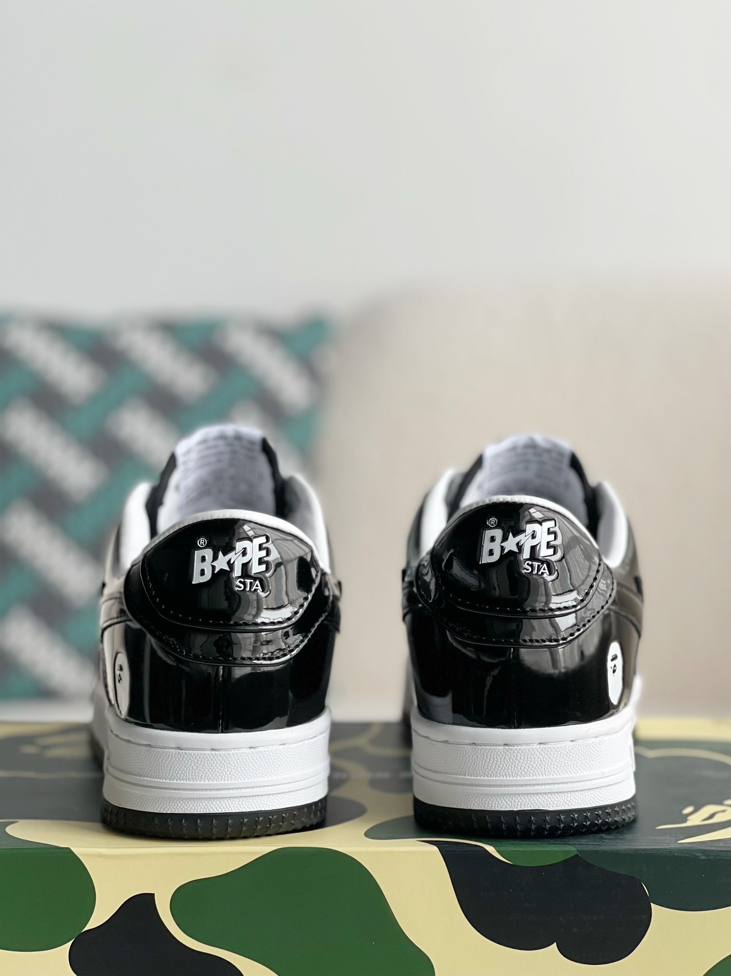 A BATHING APE Mens BAPE STA LOW SNEAKER