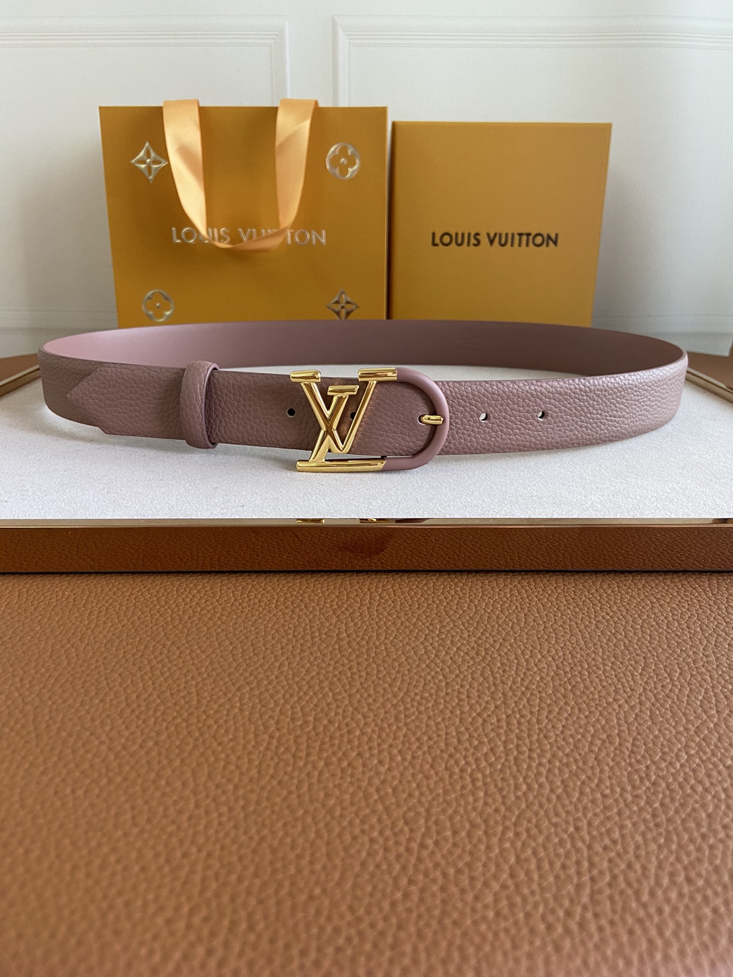 LOUIS VUITTO Essential 3.0cm Belt