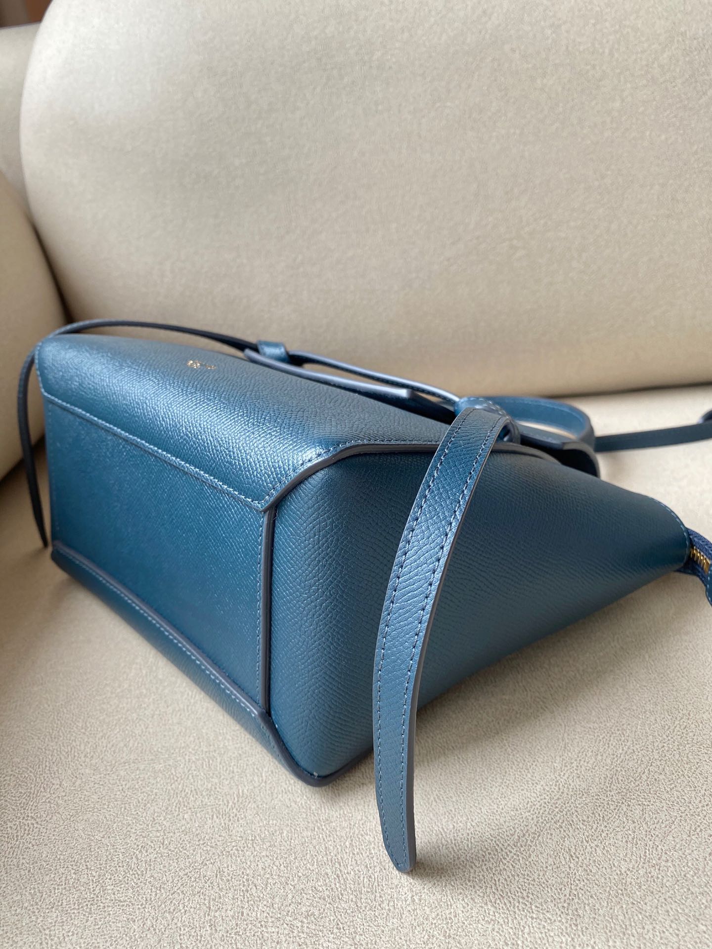 𝐂𝐞𝐥𝐢𝐧𝐞 Belt Bag Catfish Bag Small Grained Calfskin