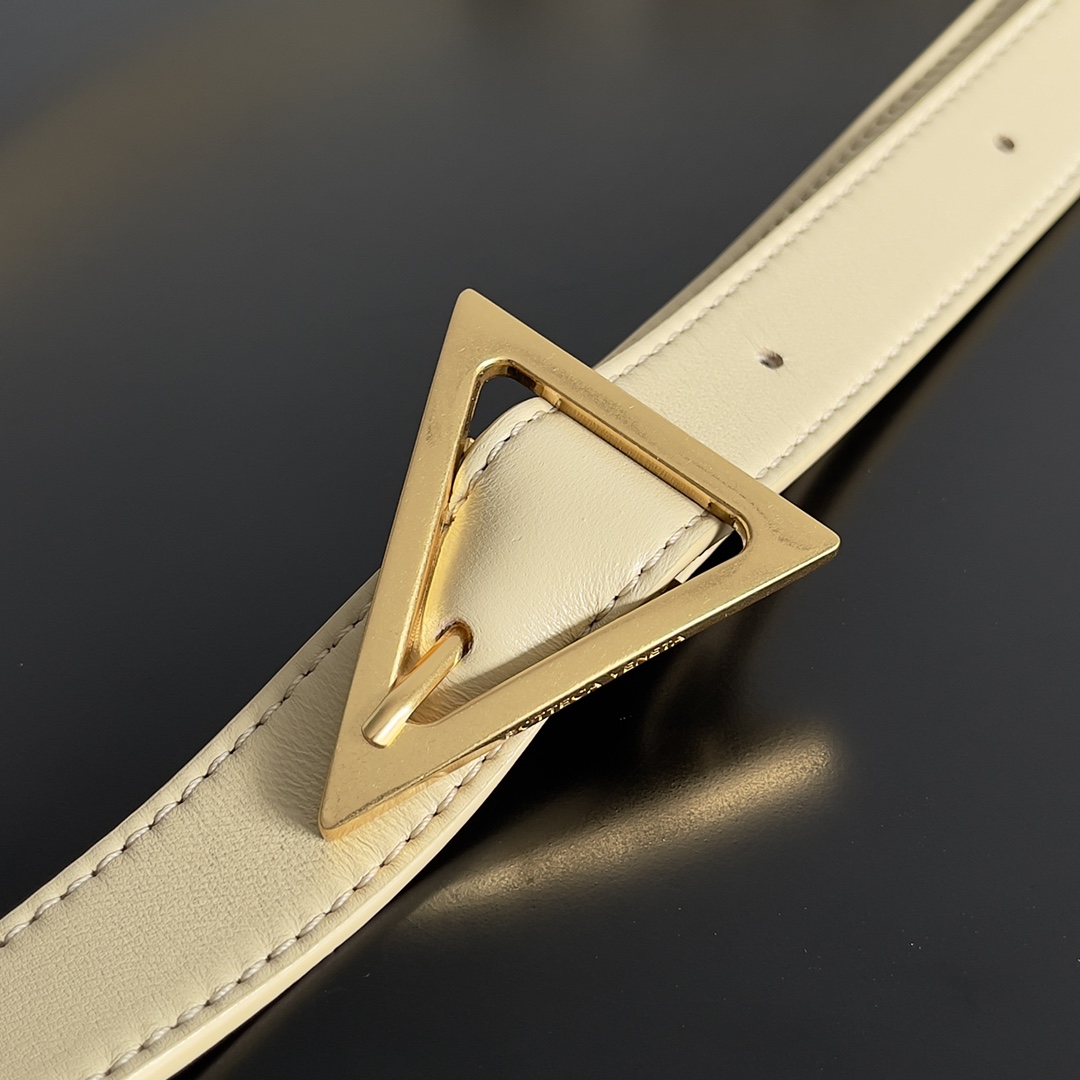 Bottega Veneta Pillow Bag Small mini Oatmeal #717506