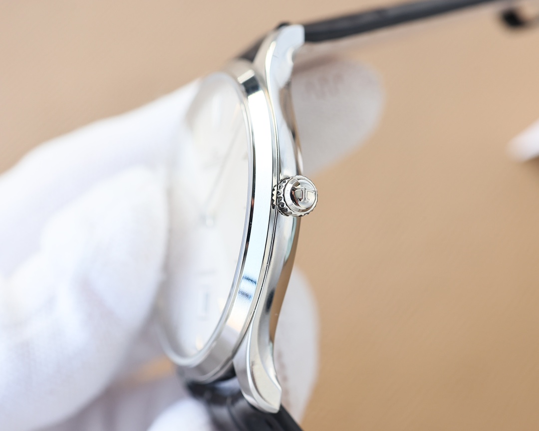 Jaeger-LeCoultre Master Ultra-thin Collection