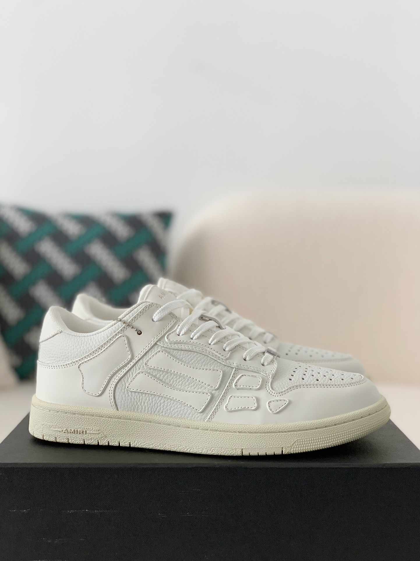 Amiri Bone Sneakers