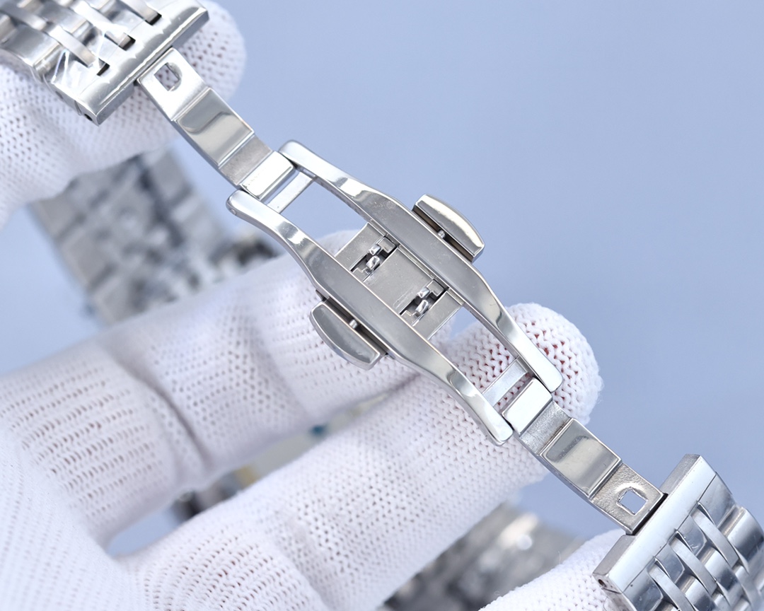 IWC- Fine men's watches Fully automatic mechanical movement, top 316 steel case and strap