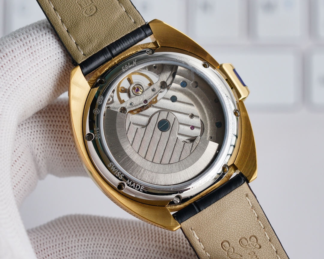 Cartier Fine Men's Watches