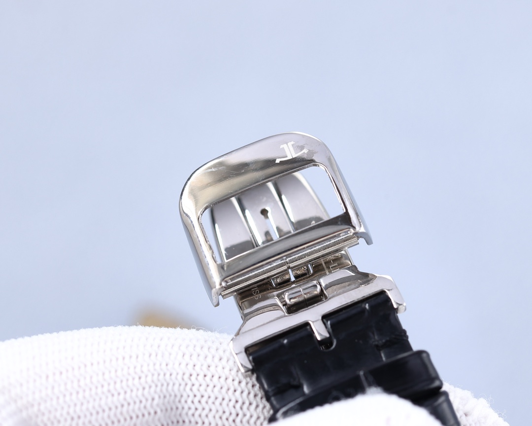 Jaeger-LeCoultre Masterpiece Full Diamond Q1398420 Collection