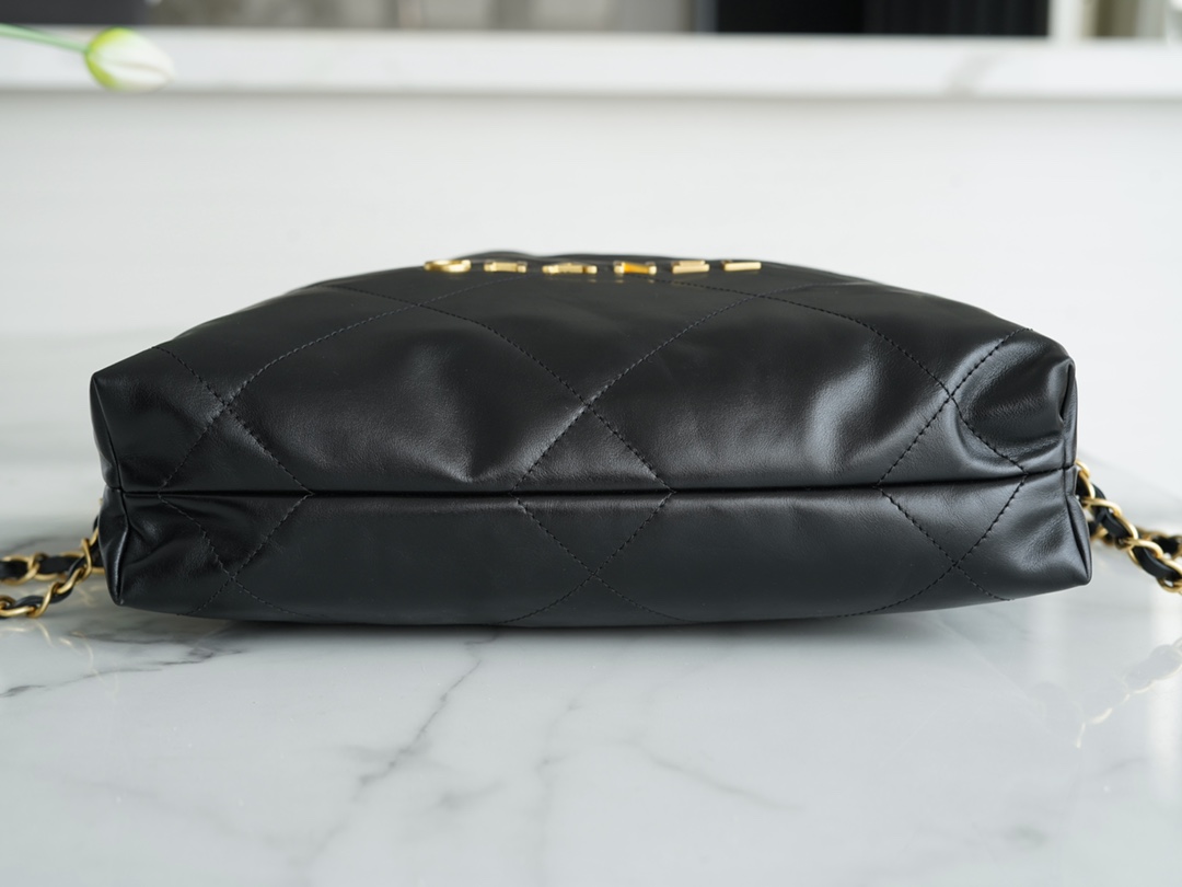 𝗖𝗛𝗔𝗘𝗡𝗟✦ 23P Spring Summer New Backpack Small Black➿